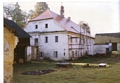 Blick auf das Haupthaus vom Innenhof